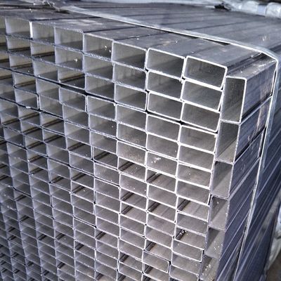 Tubo di acciaio galvanizzato quadrato laminato a caldo Spessore della parete 0,4 mm-26 mm